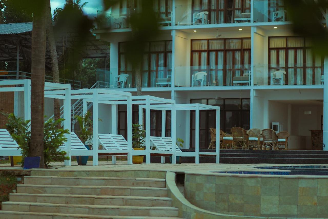 Elixir Cliff Beach Resort And Spa Varkala Esterno foto