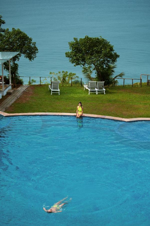 Elixir Cliff Beach Resort And Spa Varkala Esterno foto