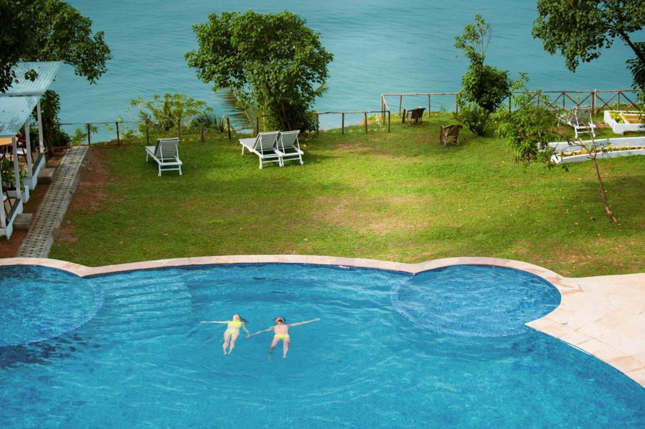 Elixir Cliff Beach Resort And Spa Varkala Esterno foto