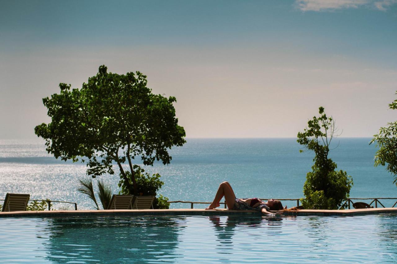 Elixir Cliff Beach Resort And Spa Varkala Esterno foto